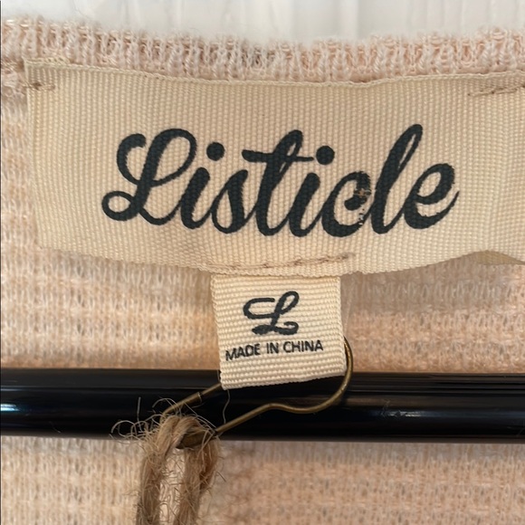 Listicle Beige V-Neck Women's Top - Picture 4 of 5